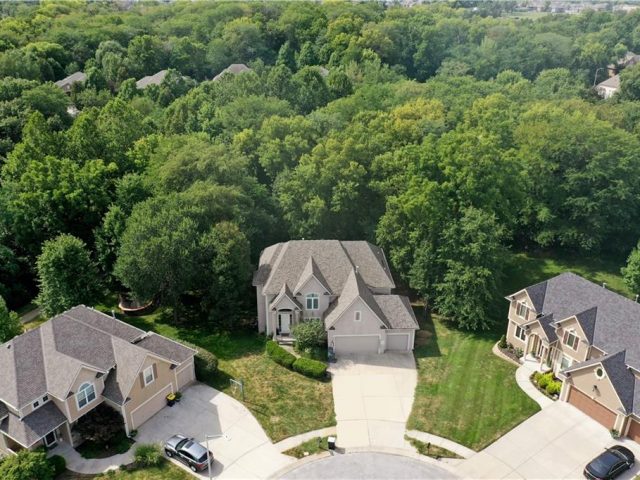 Homes for Sale in Kansas City, MO 64156 | 4021 NE 95th Terrace