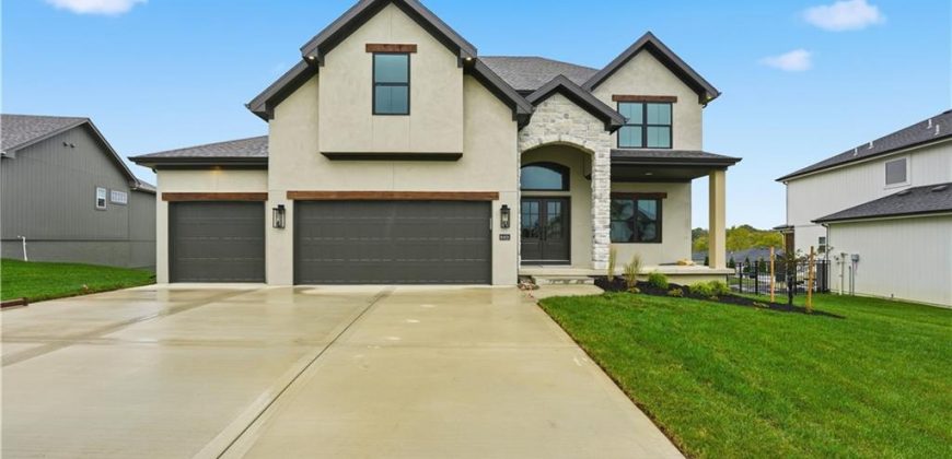 Homes for Sale in Kansas City, MO 64153 | 8401 NW 90th Street