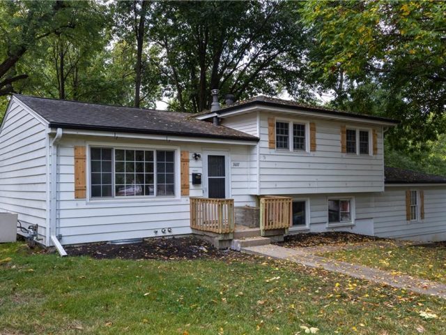 Homes for Sale in Gladstone, MO 64118 | 1601 NE 62nd Terrace