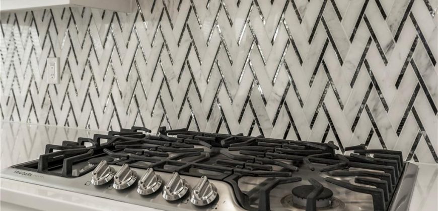 Homes for Sale in Kansas City, MO 64154 | 6709 NW 105th Street