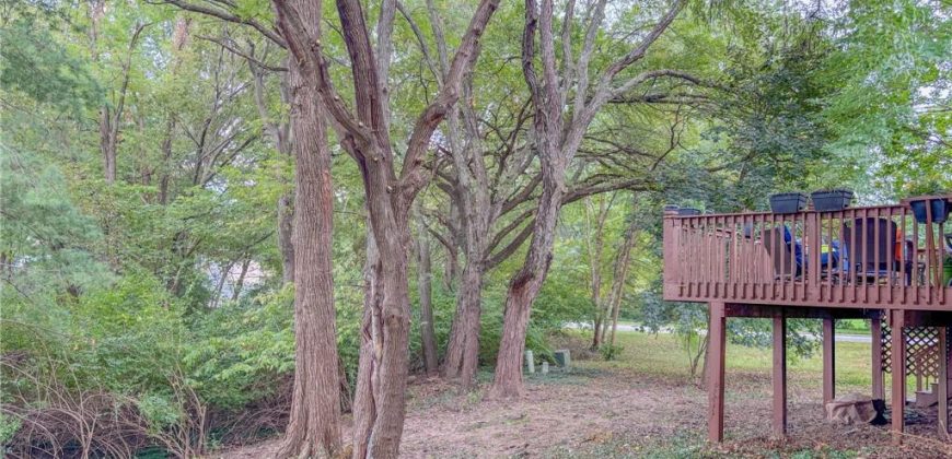 Homes for Sale in Liberty, MO 64068 | 1733  Welleslay Lane