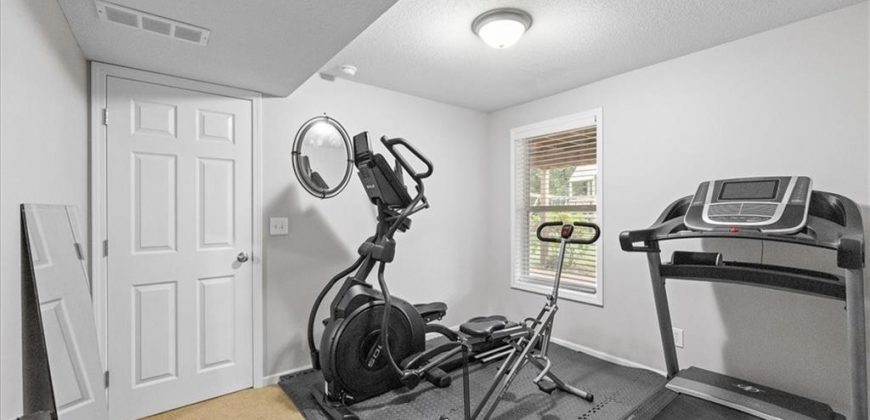 Homes for Sale in Liberty, MO 64068 | 977  Wellington Way