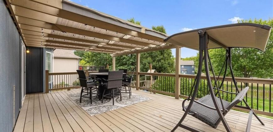 Homes for Sale in Liberty, MO 64068 | 977  Wellington Way