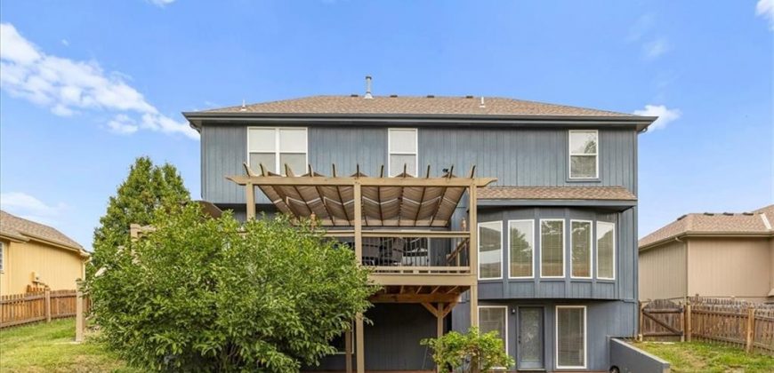 Homes for Sale in Liberty, MO 64068 | 977  Wellington Way