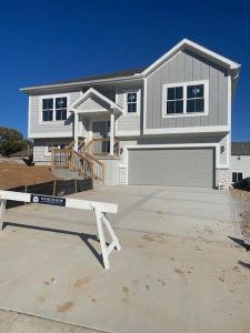 16232--Giorgia-Street-mls-2575146-image-1