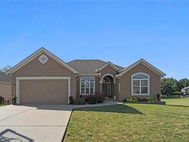 Homes for Sale in Kansas City, MO 64157 | 9101 NE 111TH Street