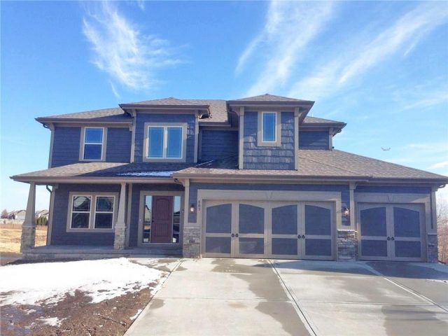 Homes for Sale in Liberty, MO 64068 | 1007  Poplar Lane