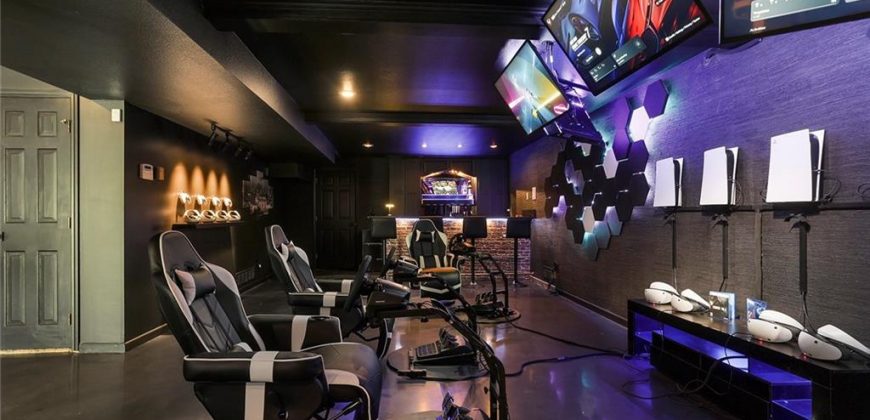 Homes for Sale in Kansas City, MO 64151 | 6113 N Mattox Road