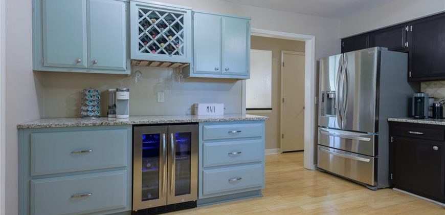 Homes for Sale in Excelsior Springs, MO 64024 | 206  Crest Drive