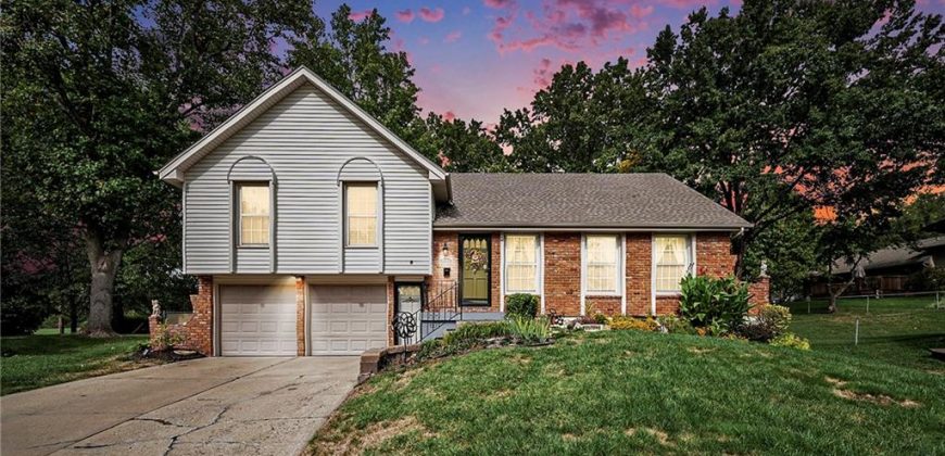 Homes for Sale in Kansas City, MO 64119 | 2704 NE 67th Place