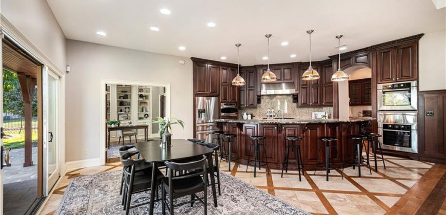 Homes for Sale in Parkville, MO 64152 | 6420 N National Drive