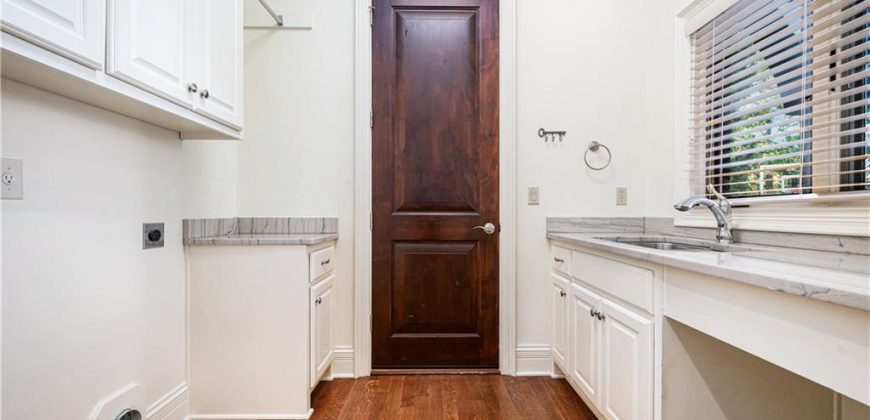 Homes for Sale in Parkville, MO 64152 | 6420 N National Drive