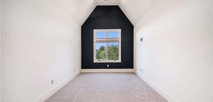 Homes for Sale in Parkville, MO 64152 | 6420 N National Drive