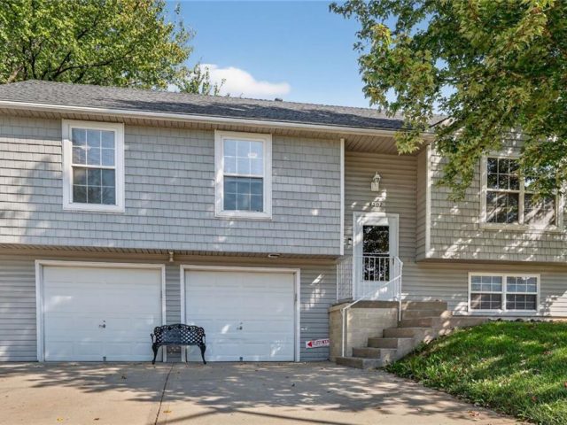 Homes for Sale in Kansas City, MO 64117 | 4507 N Fuller Avenue