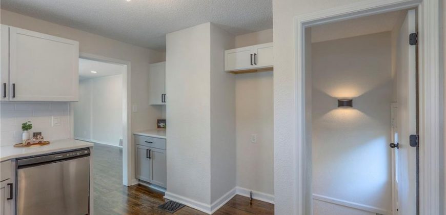 Homes for Sale in Kansas City, MO 64118 | 1124 NE Davidson Court