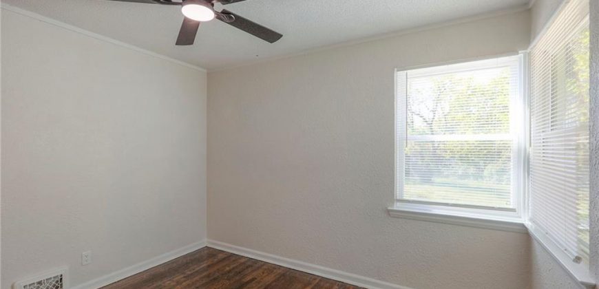 Homes for Sale in Kansas City, MO 64118 | 1124 NE Davidson Court