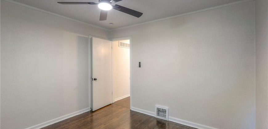 Homes for Sale in Kansas City, MO 64118 | 1124 NE Davidson Court