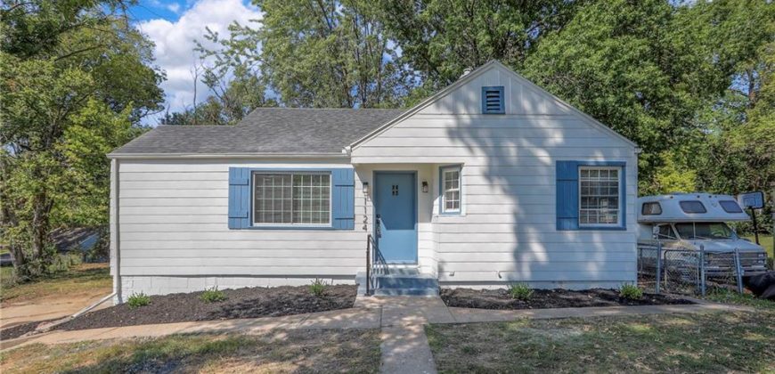 Homes for Sale in Kansas City, MO 64118 | 1124 NE Davidson Court