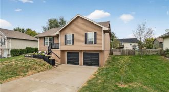Homes for Sale in Kearney, MO 64060 | 210 E 22nd Street