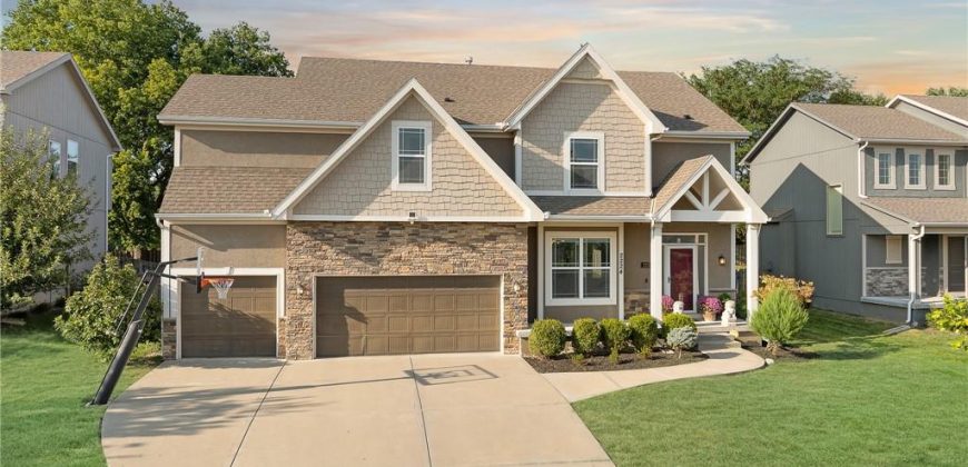 Homes for Sale in Kansas City, MO 64155 | 2224 NE 112th Street