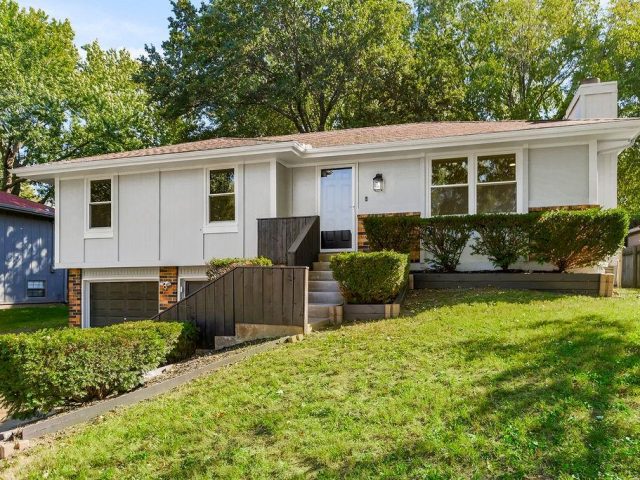 Homes for Sale in Kansas City, MO 64118 | 6807 N Liberty Street