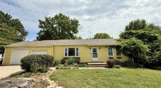 Homes for Sale in Kansas City, MO 64151 | 5817 N Lenox Avenue