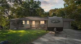 Homes for Sale in Kansas City, MO 64118 | 1200 NE 57th Terrace