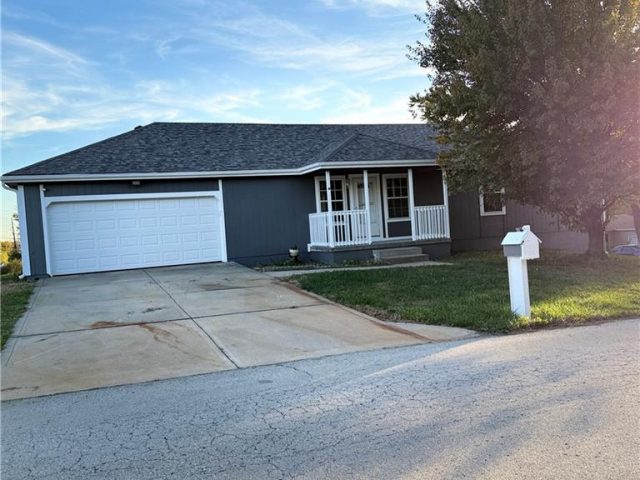 Homes for Sale in Kansas City, MO 64119 | 3711 NE 82nd Terrace