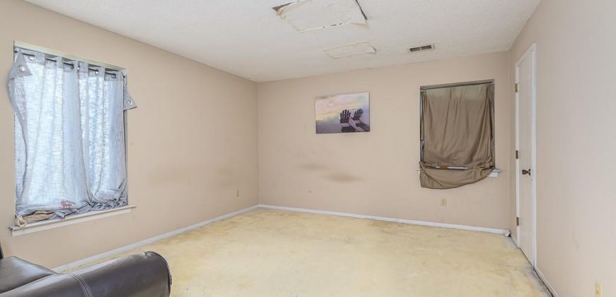 Homes for Sale in Kansas City, MO 64155 | 10038 N Locust Street