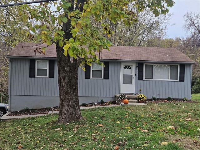 Homes for Sale in Kansas City, MO 64119 | 6929 NE 53rd Street