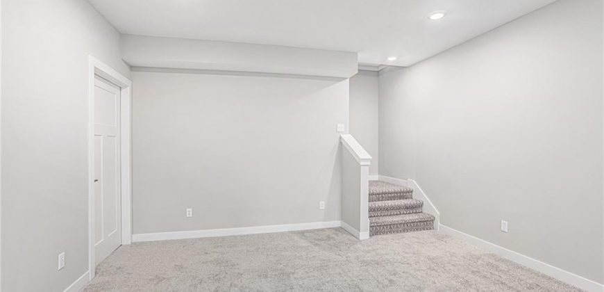 Homes for Sale in Smithville, MO 64089 | 607  Woodland Street