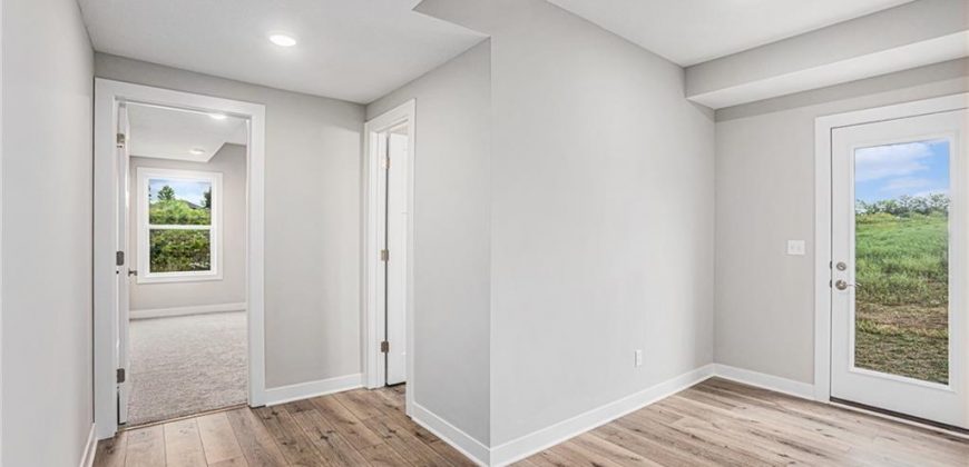 Homes for Sale in Smithville, MO 64089 | 607  Woodland Street