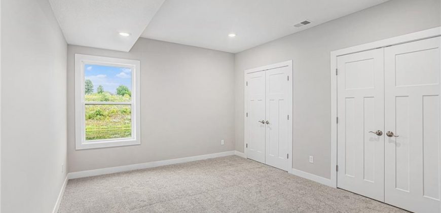 Homes for Sale in Smithville, MO 64089 | 607  Woodland Street