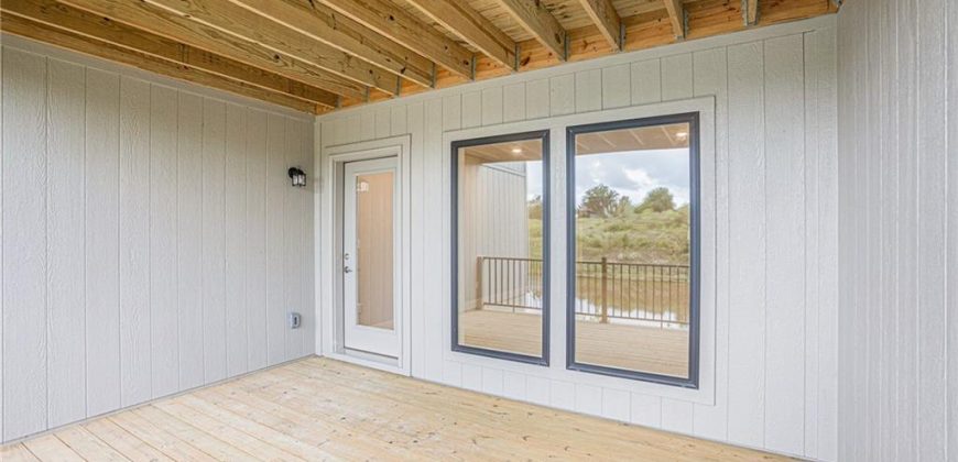 Homes for Sale in Smithville, MO 64089 | 607  Woodland Street