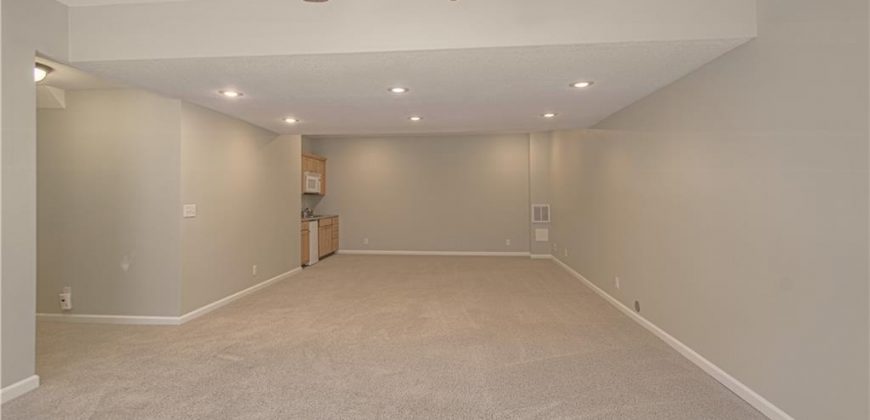 Homes for Sale in Liberty, MO 64068 | 1505  Glen Brook Lane