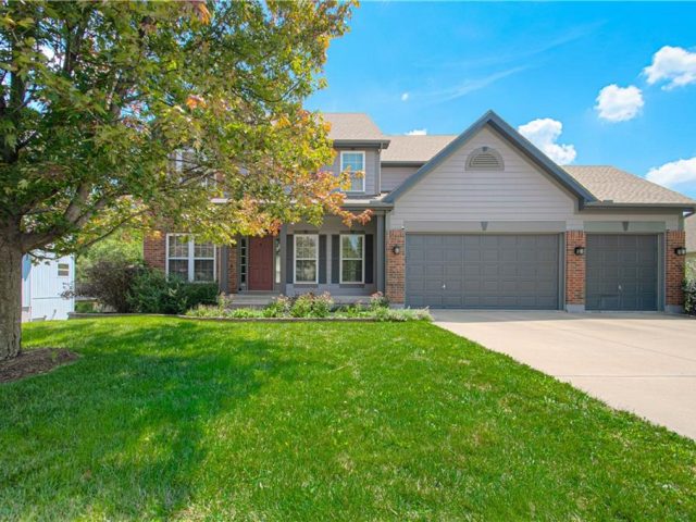 Homes for Sale in Liberty, MO 64068 | 1505  Glen Brook Lane