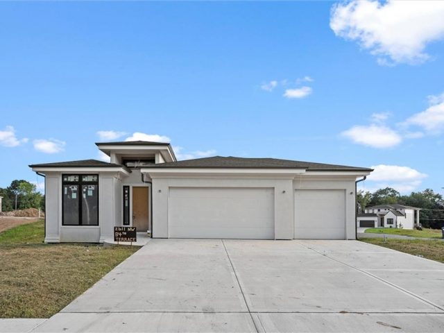 Homes for Sale in Kansas City, MO 64154 | 2611 NW 84th Terrace