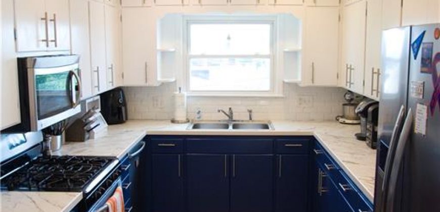 Homes for Sale in Liberty, MO 64068 | 1025  Orchard Avenue