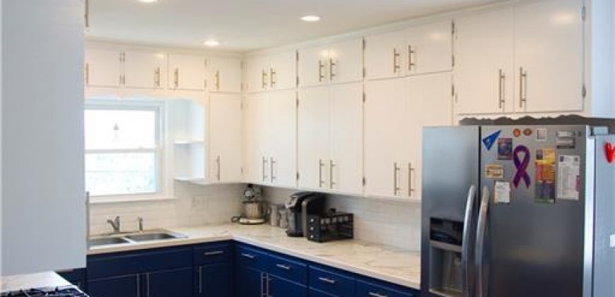 Homes for Sale in Liberty, MO 64068 | 1025  Orchard Avenue