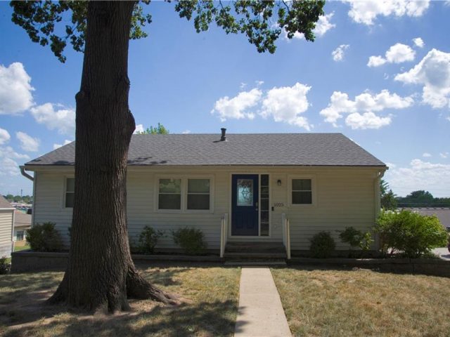 Homes for Sale in Liberty, MO 64068 | 1025  Orchard Avenue