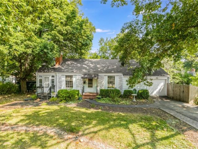 Homes for Sale in Kansas City, MO 64119 | 3008 NE 54th Street