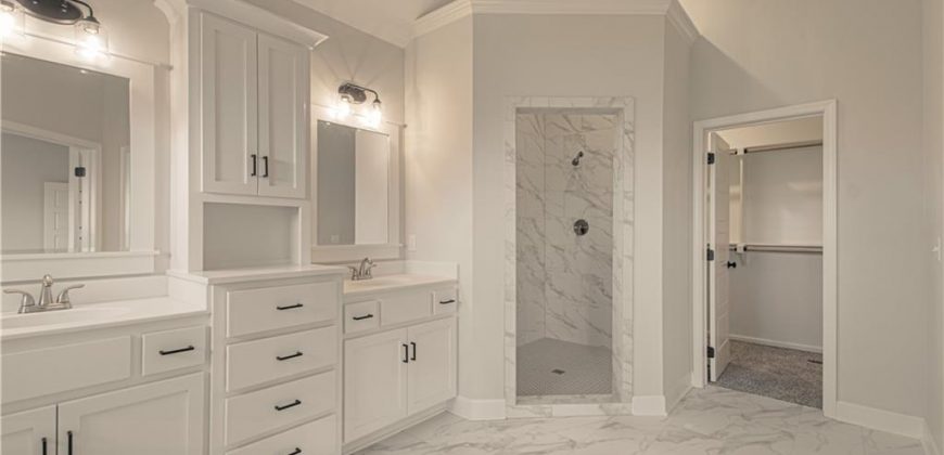 Homes for Sale in Kansas City, MO 64157 | 9808 N Laurel Avenue