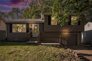 7928-NE-SAN RAFAEL-Drive-mls-2577362-image-1