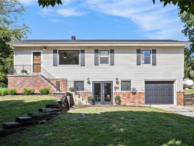 Homes for Sale in Kansas City, MO 64151 | 5501 N Lucerne Avenue