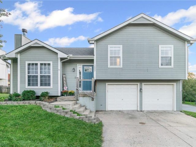 Homes for Sale in Liberty, MO 64068 | 1847  Mallard Drive