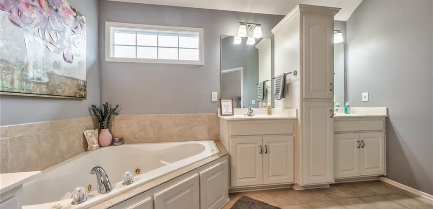 Homes for Sale in Kansas City, MO 64156 | 4605 NE 105th Street