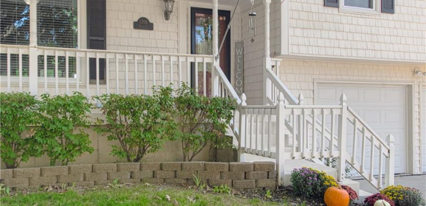 Homes for Sale in Kearney, MO 64060 | 1701  Park Lane