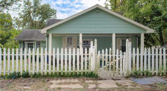 Homes for Sale in Liberty, MO 64068 | 443  Choctaw Street
