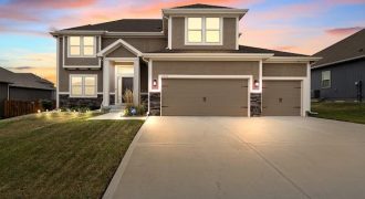 Homes for Sale in Kansas City, MO 64156 | 11016 N Crystal Avenue