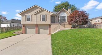 Homes for Sale in Kansas City, MO 64155 | 11008 N Central Street